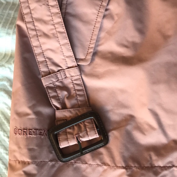 Aigle trench coat. - Picture 6 of 9